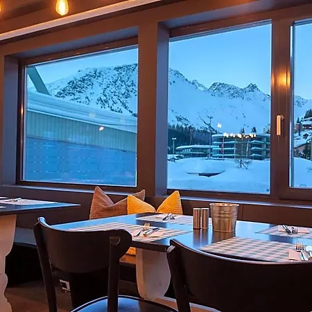 Provisorium13 3* Arosa
