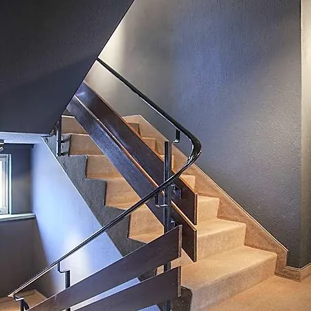 Provisorium13 Hotel Arosa