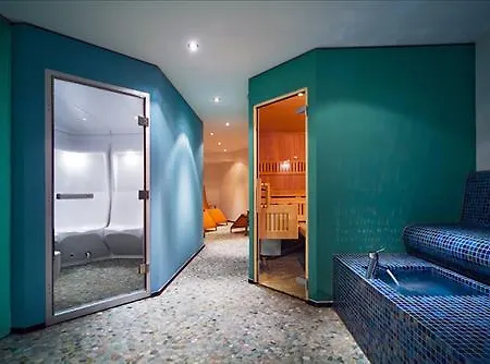 Provisorium13 Otel