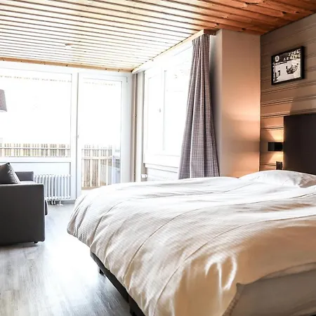 Provisorium13 Hotel Arosa