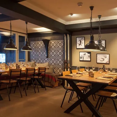 Готель Provisorium13