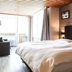 Provisorium13 Hotell Arosa